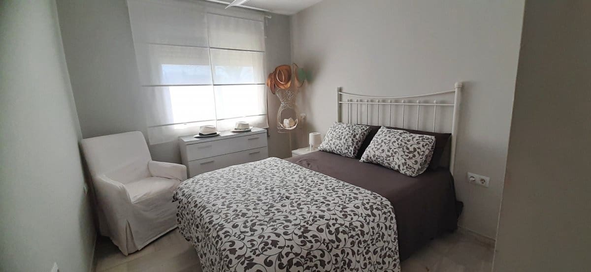 2 bedroom Apartment for rent in El Puerto de Santa Maria with pool - € 800 (Ref: 9899120)