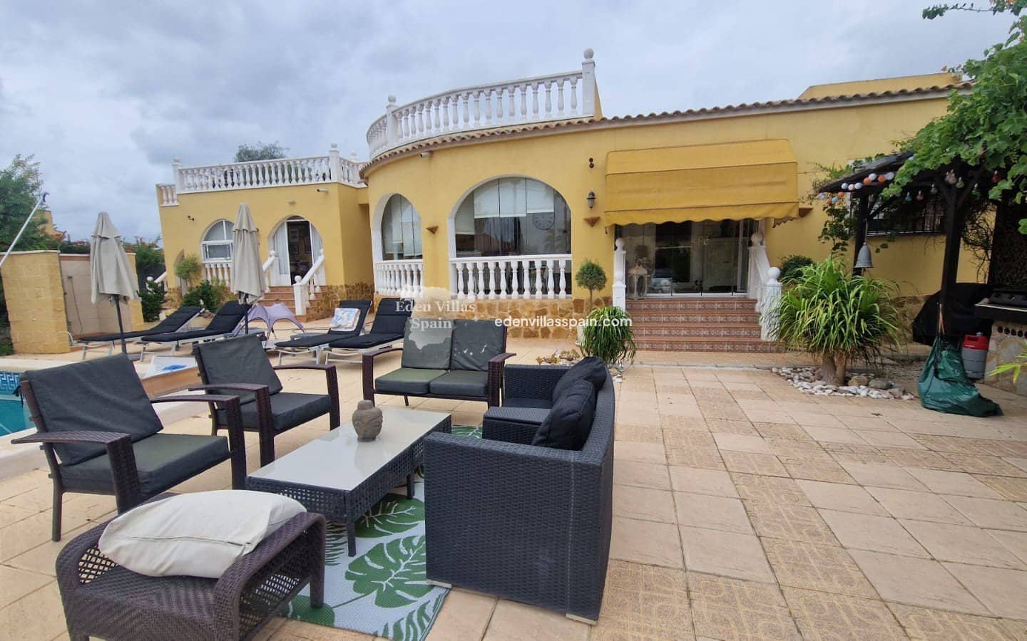 4 sovrum Finca/Hus på landet till salu i Alicante stad med pool - 419 995 € (Ref: 10052044)