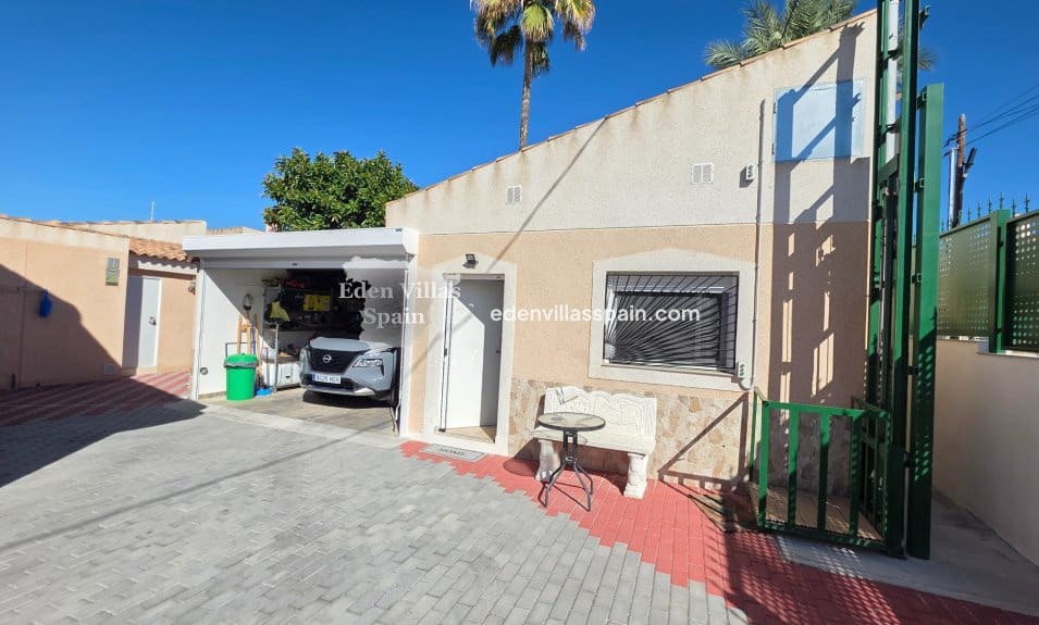 3 makuuhuone Maalaistalo myytävänä paikassa Alicante kaupunki mukana uima-altaan 
autotalli - 480 000 € (Ref: 10085213)