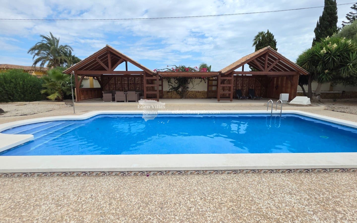 Finca/Casa Rural de 3 habitaciones en Catral en venta con piscina garaje - 420.000 € (Ref: 10127276)