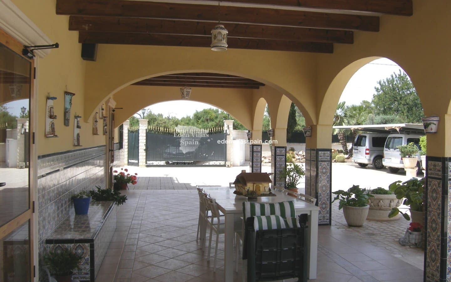 5 sovrum Finca/Hus på landet till salu i Elche / Elx med pool garage - 450 000 € (Ref: 10147428)