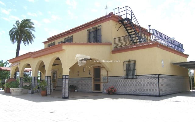 5 slaapkamer Finca/Landhuis te koop in Alicante stad met zwembad garage - € 450.000 (Ref: 10147429)