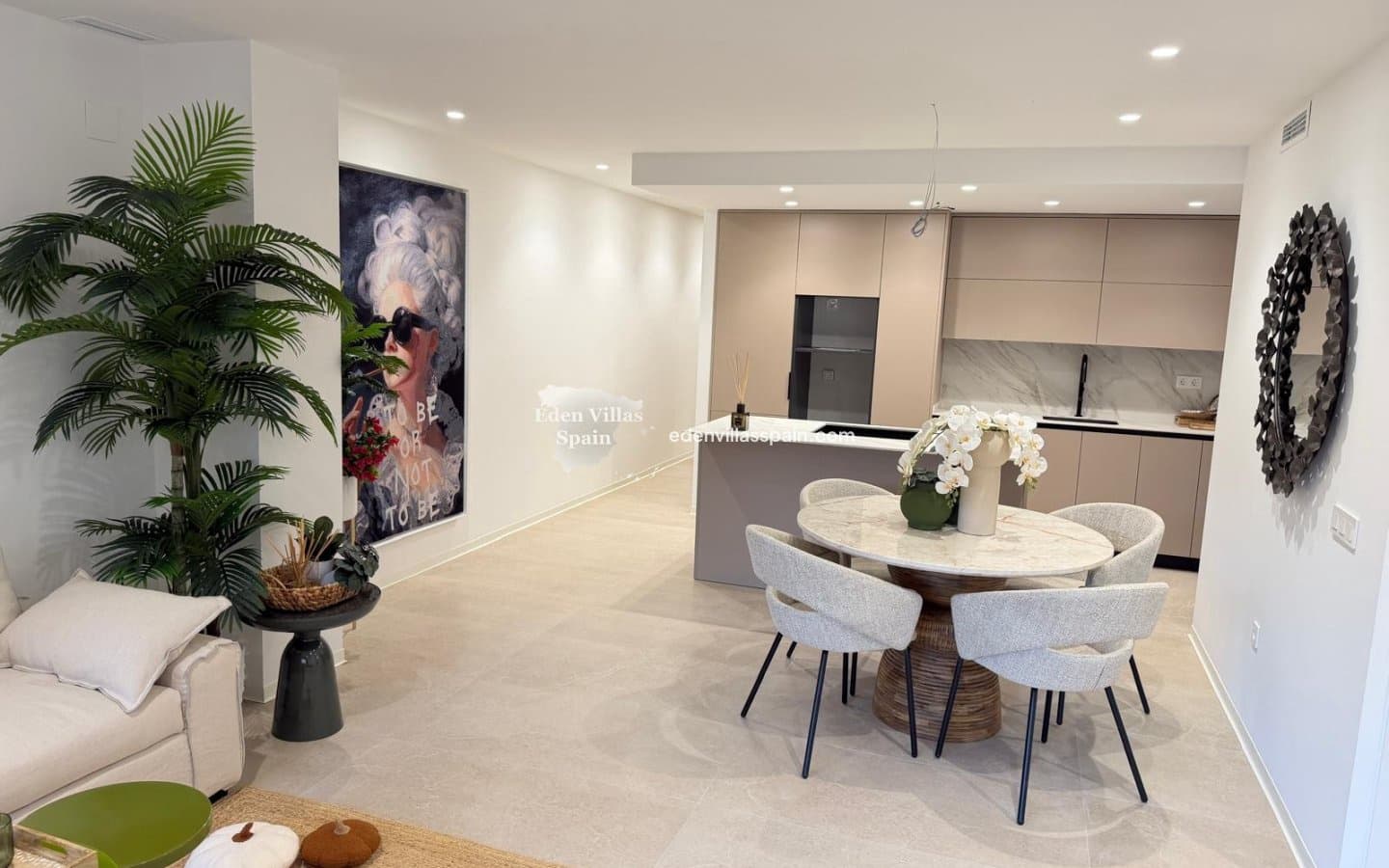 Apartamento de 3 habitaciones en Alicante / Alacant ciudad en venta con piscina garaje - 195.000 € (Ref: 10160762)