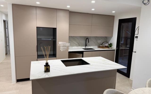 3 soverom Leilighet til salgs i Alicante by med svømmebasseng garasje - € 195 000 (Ref: 10160762)