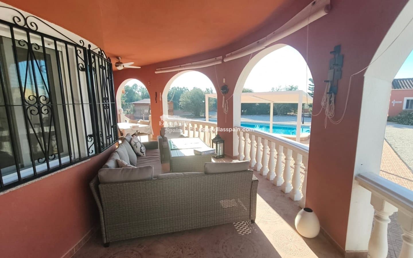 5 sypialnia Finka/Dom wiejski na sprzedaż w Catral z basenem garażem - 399 995 € (Ref: 10167909)