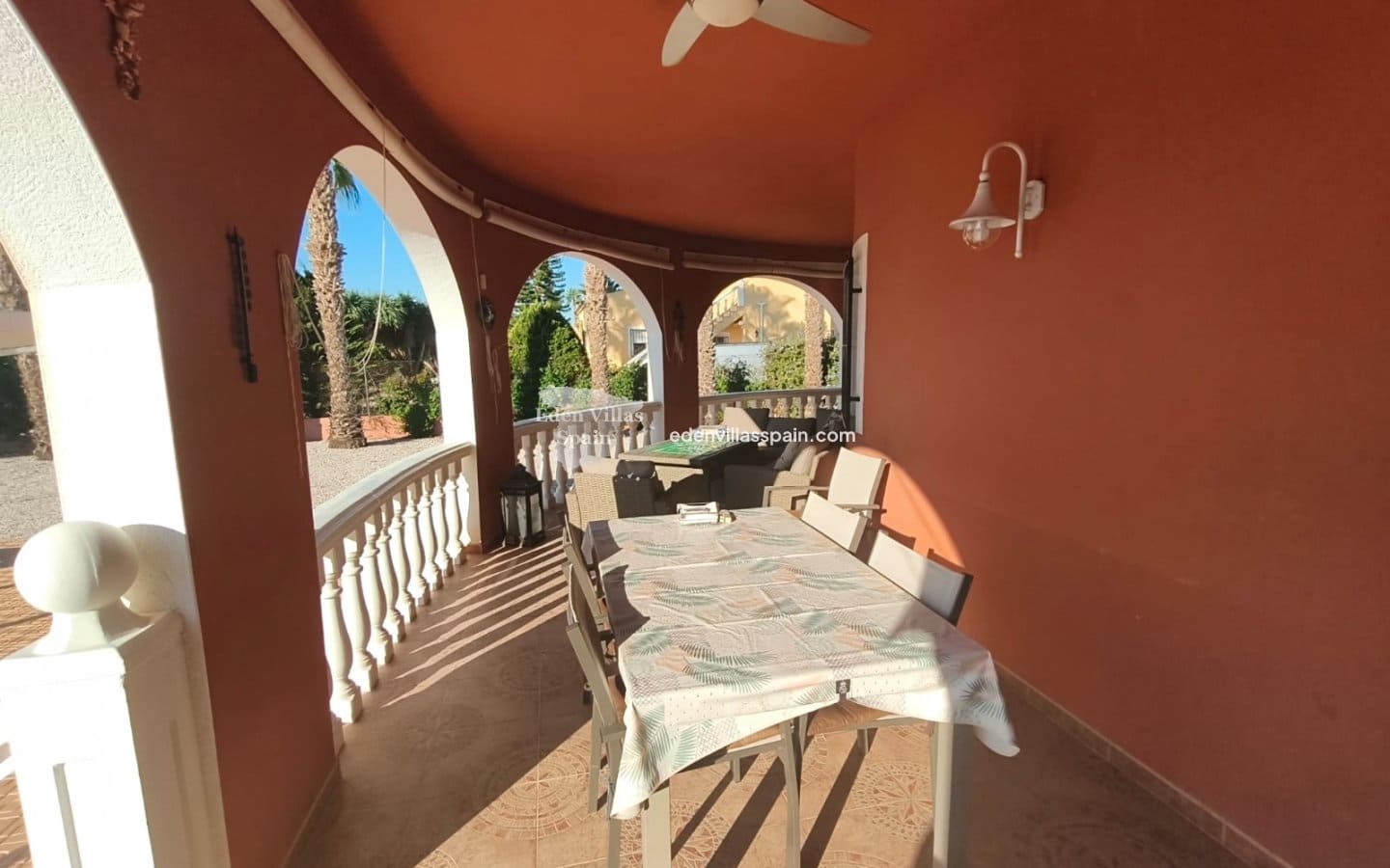 5 soveværelse Finca/Landehus til salg i Alicante by med swimmingpool garage - € 399.995 (Ref: 10167914)