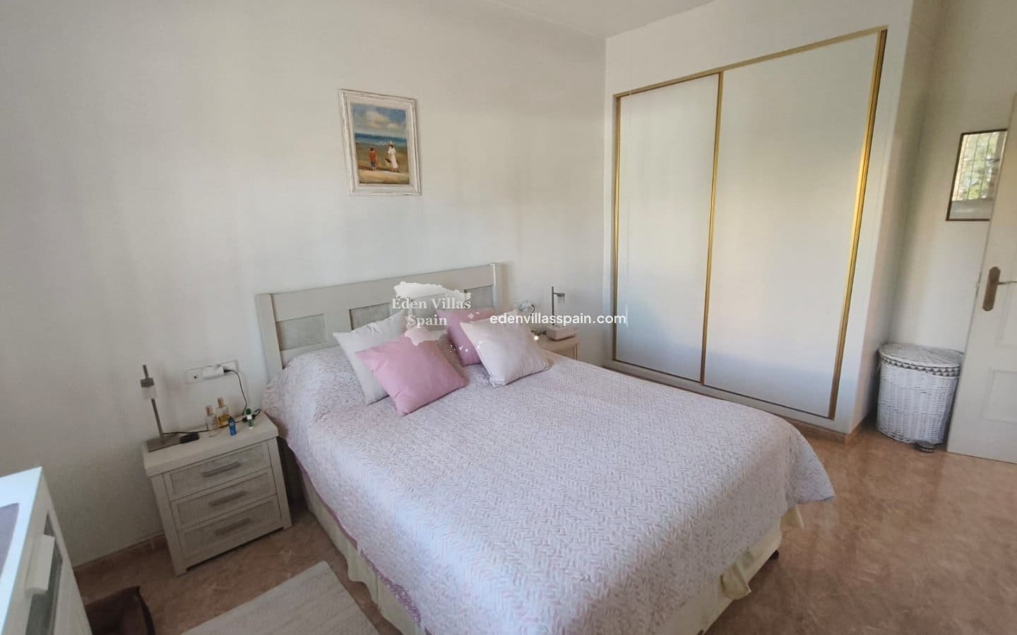 5 soveværelse Finca/Landehus til salg i Alicante by med swimmingpool garage - € 399.995 (Ref: 10167914)