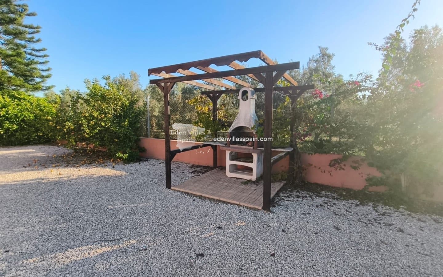 5 soveværelse Finca/Landehus til salg i Alicante by med swimmingpool garage - € 399.995 (Ref: 10167914)
