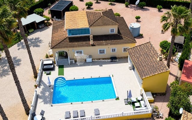3 chambre Finca/Maison de Campagne à vendre à Almoradí avec piscine garage - 575 000 € (Ref: 10172821)
