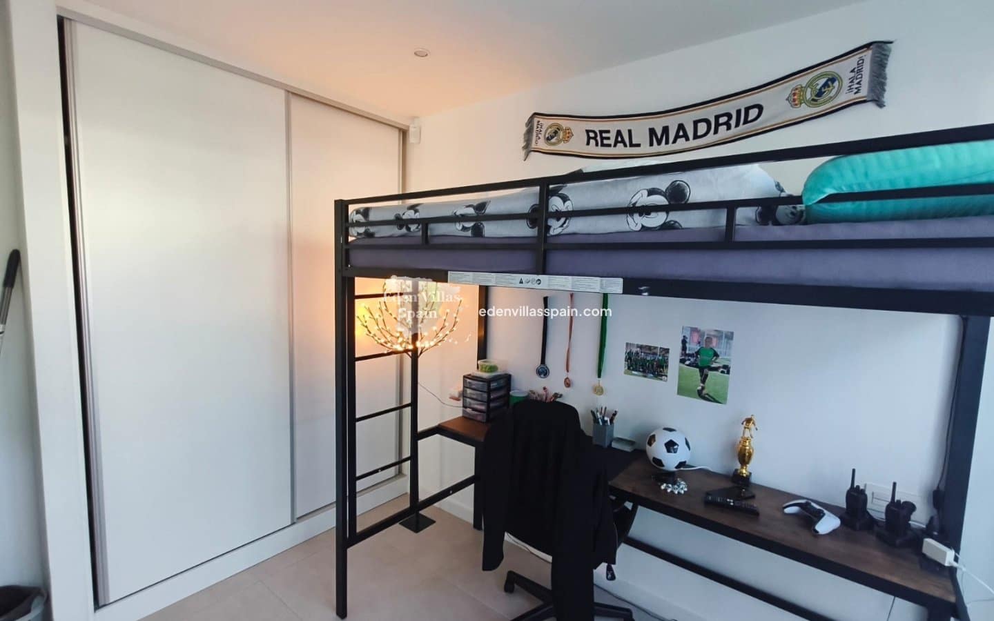 3 soverom Villa til salgs i Alicante by med svømmebasseng garasje - € 339 995 (Ref: 10180625)