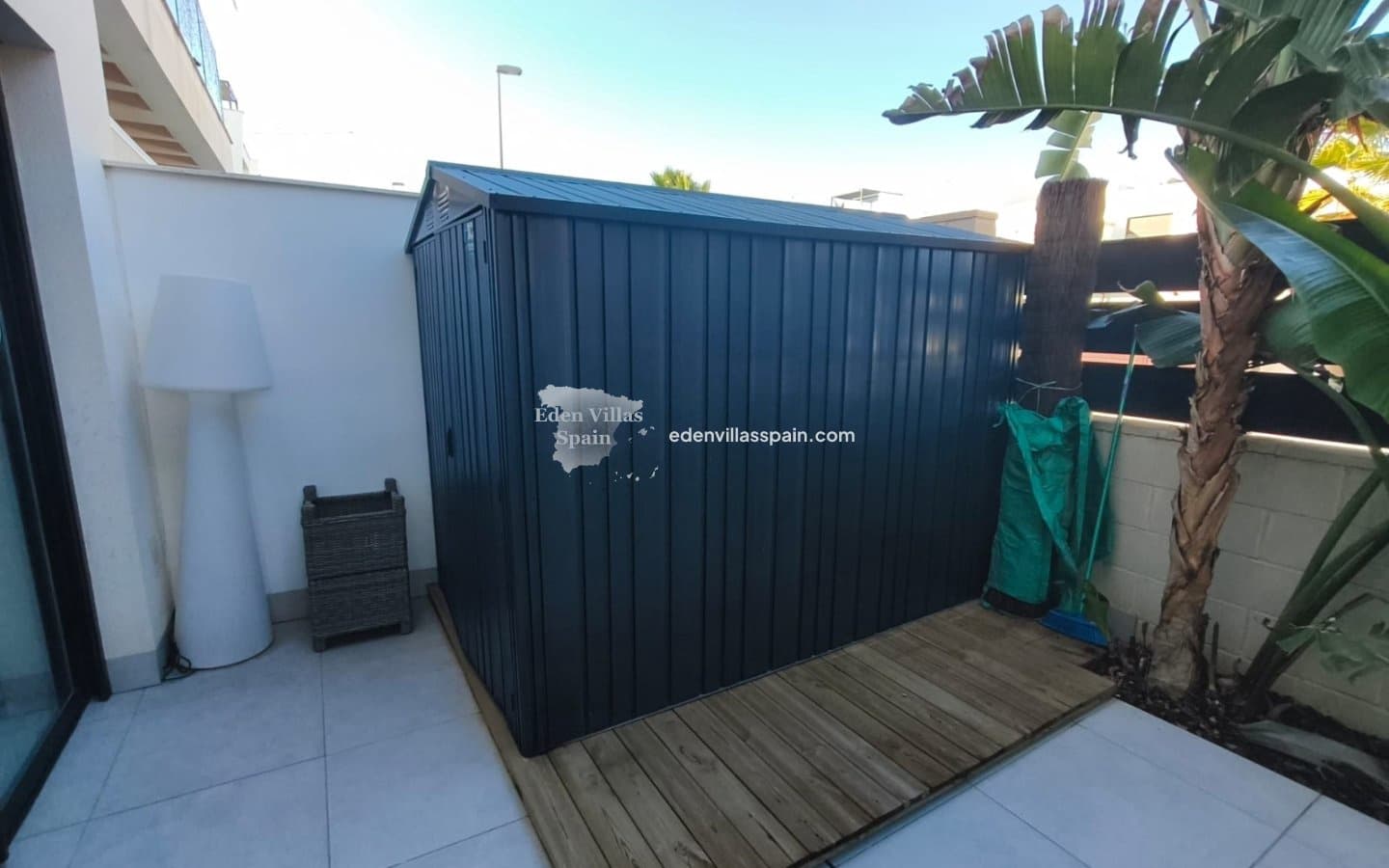 3 soverom Villa til salgs i Alicante by med svømmebasseng garasje - € 339 995 (Ref: 10180625)
