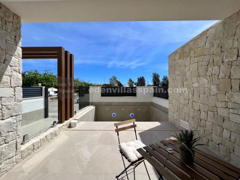 3 soverom Hus til salgs i Alicante by med svømmebasseng - € 425 000 (Ref: 7589998)