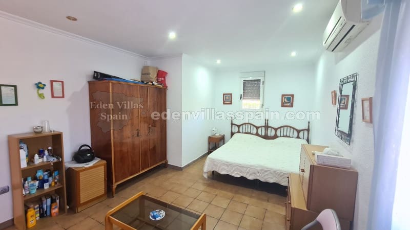 5 slaapkamer Finca/Landhuis te koop in Crevillente / Crevillent met zwembad garage - € 365.000 (Ref: 7970947)