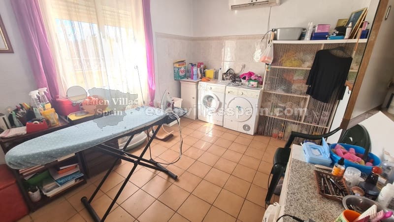5 sypialnia Finka/Dom wiejski na sprzedaż w Catral z basenem garażem - 365 000 € (Ref: 7970949)