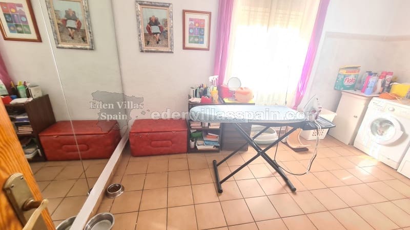 5 sypialnia Finka/Dom wiejski na sprzedaż w Catral z basenem garażem - 365 000 € (Ref: 7970949)