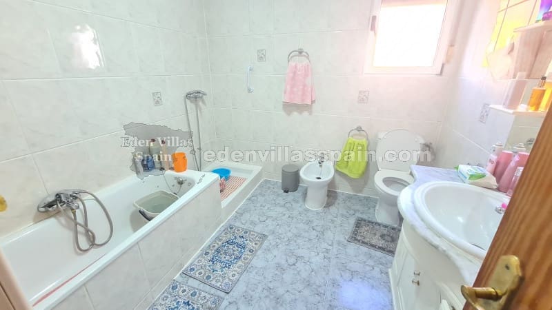 5 sypialnia Finka/Dom wiejski na sprzedaż w Catral z basenem garażem - 365 000 € (Ref: 7970949)