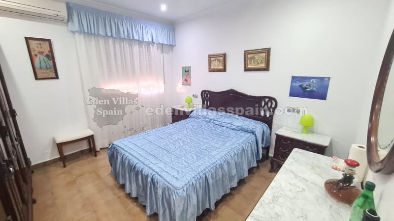 5 sypialnia Finka/Dom wiejski na sprzedaż w Catral z basenem garażem - 365 000 € (Ref: 7970949)