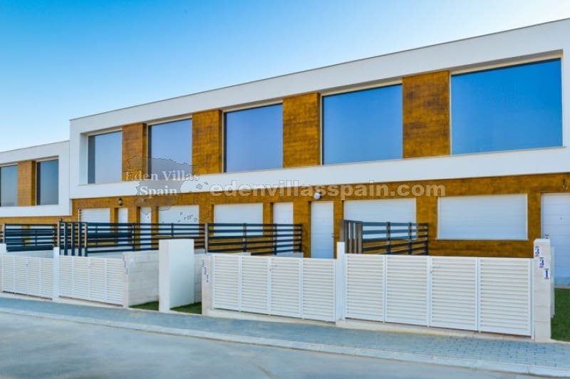 2 bedroom Apartment for sale in Santa Pola with pool - € 270,000 (Ref: 8052067)