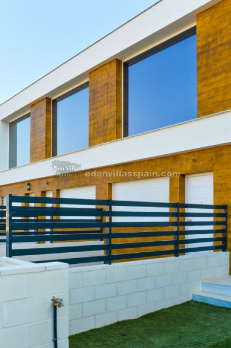 2 bedroom Apartment for sale in Santa Pola with pool - € 270,000 (Ref: 8052067)