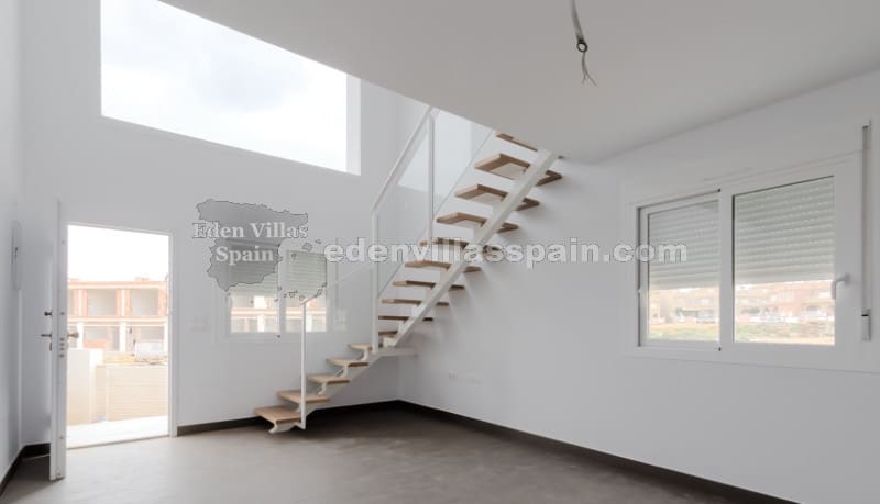 2 bedroom Apartment for sale in Santa Pola with pool - € 270,000 (Ref: 8052067)