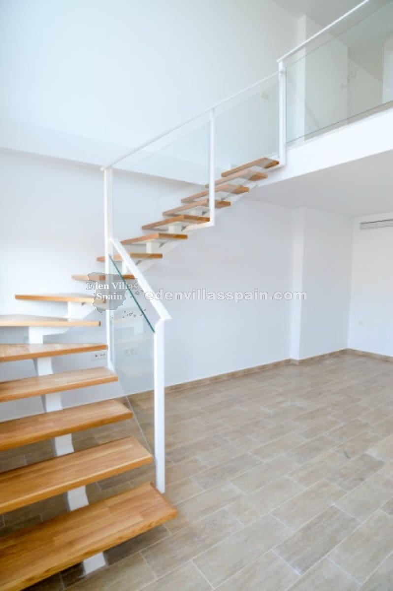 2 bedroom Apartment for sale in Santa Pola with pool - € 270,000 (Ref: 8052067)