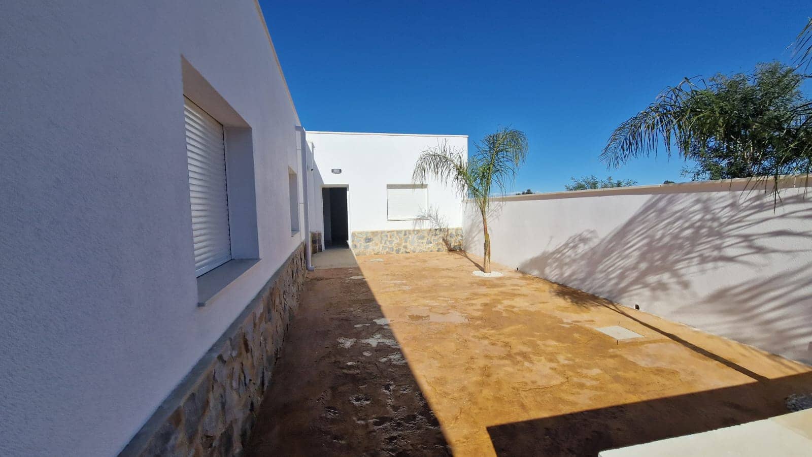 4 soverom Finca/Herregård til salgs i Alicante by med svømmebasseng - € 1 600 (Ref: 8321251)