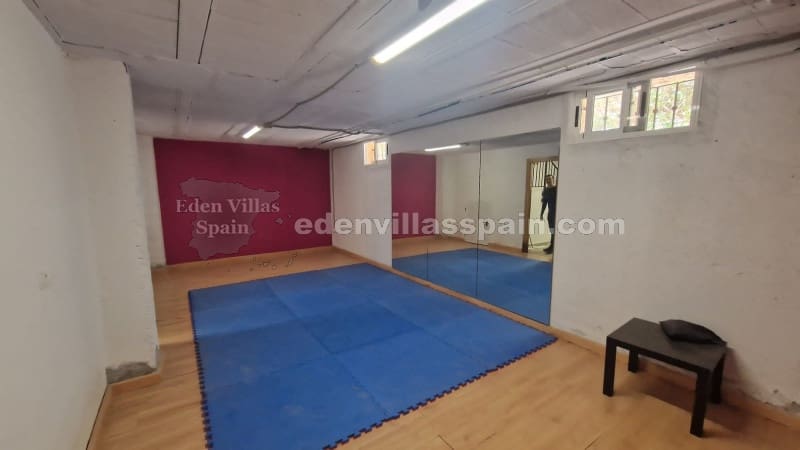 4 soveværelse Villa til salg i Elche / Elx med swimmingpool - € 579.995 (Ref: 8321582)