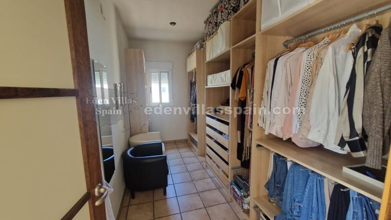 4 soveværelse Villa til salg i Elche / Elx med swimmingpool - € 579.995 (Ref: 8321582)