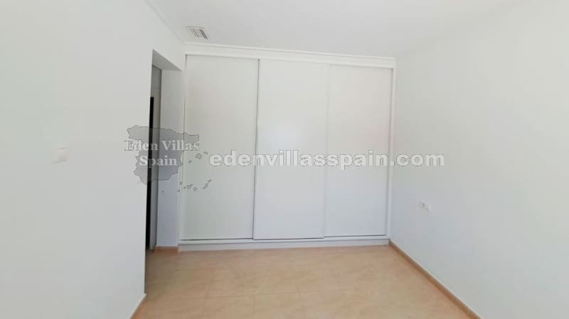 3 slaapkamer Finca/Landhuis te koop in Alicante stad met zwembad - € 385.000 (Ref: 8323854)