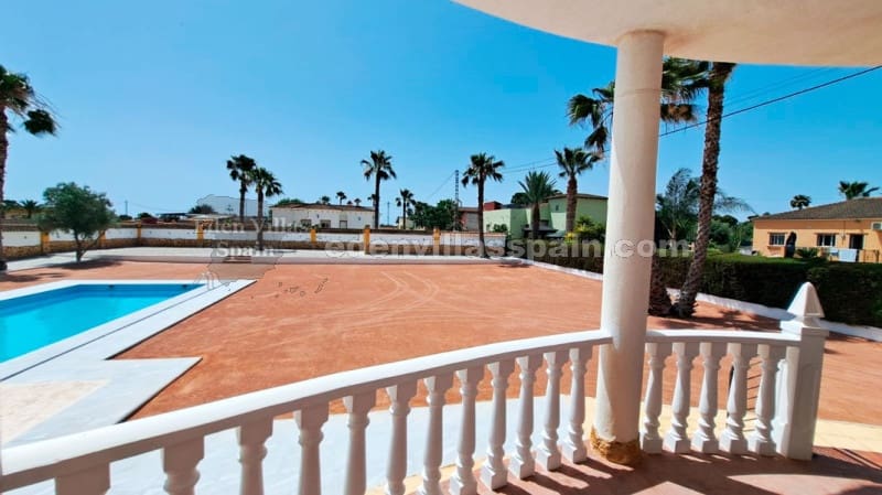 3 slaapkamer Finca/Landhuis te koop in Alicante stad met zwembad - € 385.000 (Ref: 8323854)