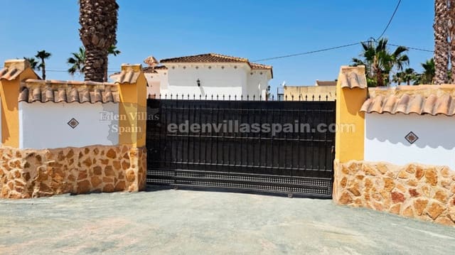 3 soveværelse Finca/Landehus til salg i Alicante by med swimmingpool - € 385.000 (Ref: 8323854)