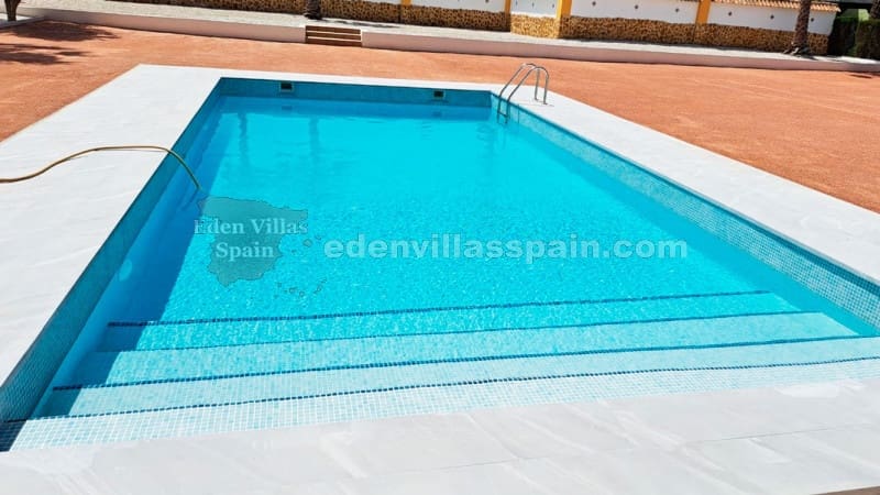 3 slaapkamer Finca/Landhuis te koop in Alicante stad met zwembad - € 385.000 (Ref: 8323854)