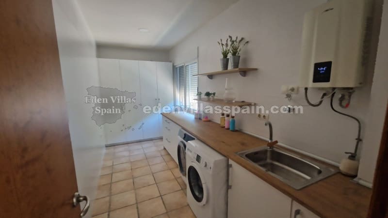 4 soveværelse Villa til salg i Elche / Elx med swimmingpool - € 579.995 (Ref: 8361883)