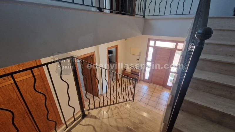 4 soveværelse Villa til salg i Elche / Elx med swimmingpool - € 579.995 (Ref: 8361883)