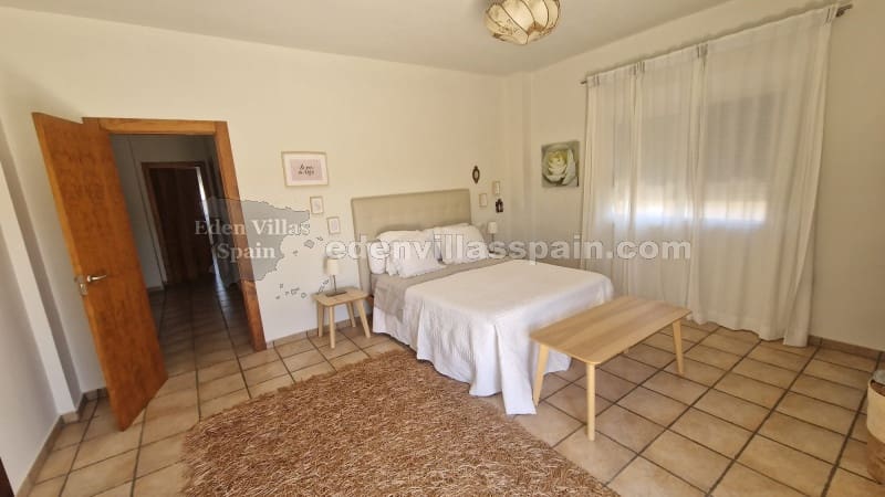 4 soveværelse Villa til salg i Elche / Elx med swimmingpool - € 579.995 (Ref: 8361883)