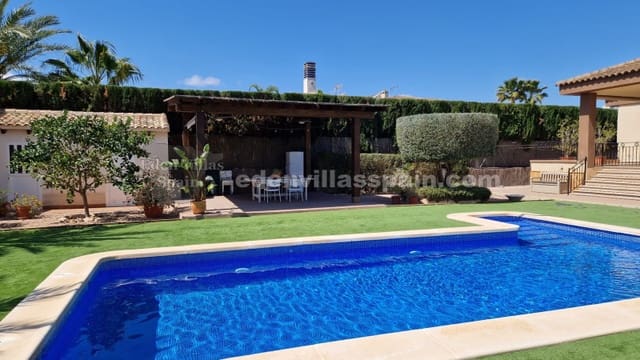 4 soverom Villa til salgs i Elche / Elx med svømmebasseng - € 579 995 (Ref: 8361883)