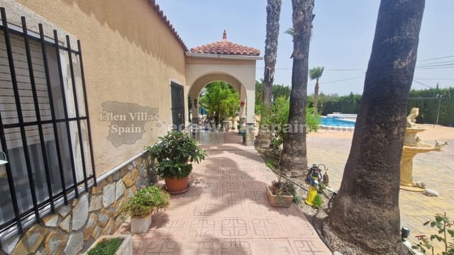 3 camera da letto Finca/Casa di Campagna in vendita in Callosa de Segura con piscina - 299.995 € (Rif: 8397797)