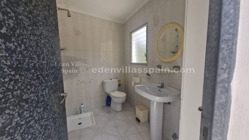 3 soveværelse Finca/Landehus til salg i Alicante by med swimmingpool - € 299.995 (Ref: 8397798)
