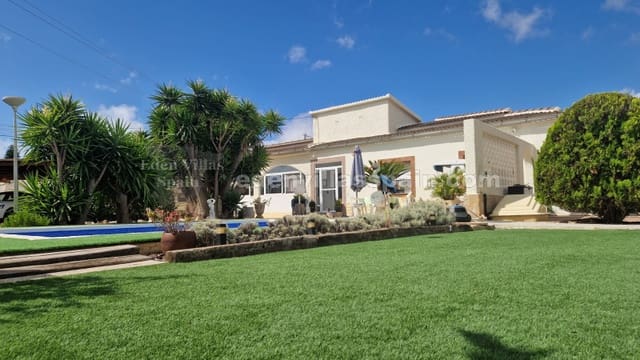 4 soverom Finca/Herregård til salgs i Alicante by med svømmebasseng - € 459 950 (Ref: 8459352)