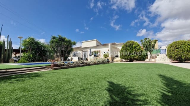 4 soverom Finca/Herregård til salgs i Alicante by med svømmebasseng - € 459 950 (Ref: 8459352)