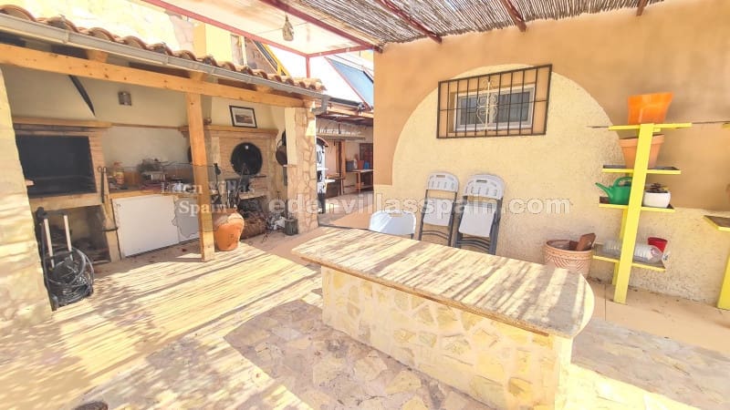 5 Zimmer Finca/Landgut zu verkaufen in Crevillente / Crevillent mit Pool - 444.800 € (Ref: 8472687)