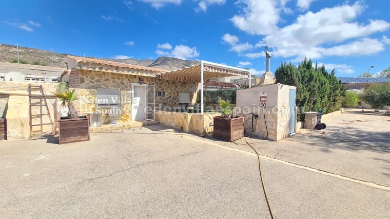 5 Zimmer Finca/Landgut zu verkaufen in Crevillente / Crevillent mit Pool - 444.800 € (Ref: 8472687)