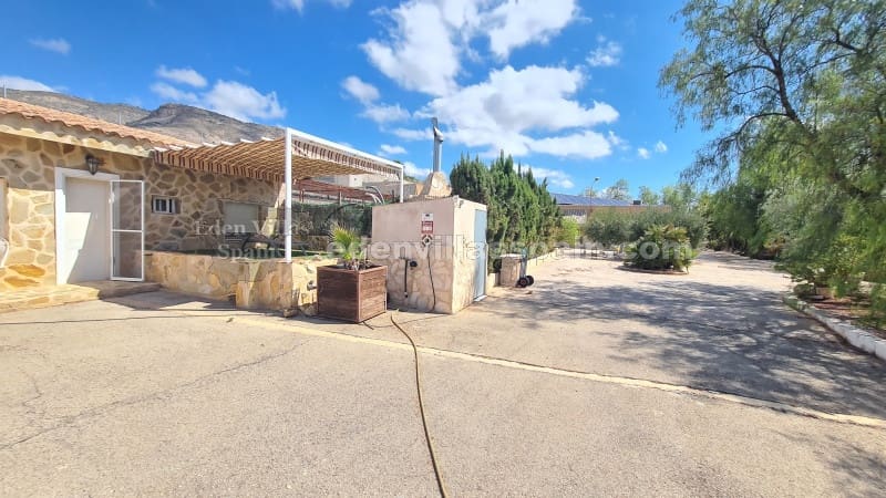 5 Zimmer Finca/Landgut zu verkaufen in Crevillente / Crevillent mit Pool - 444.800 € (Ref: 8472687)