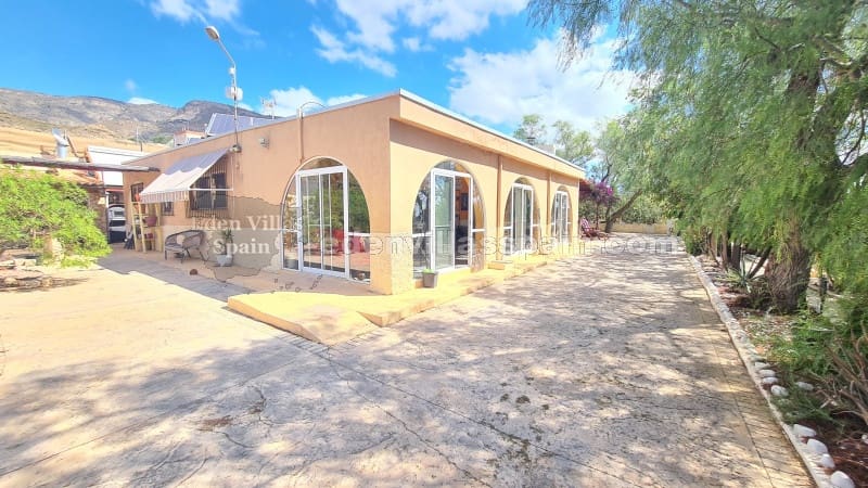 5 Zimmer Finca/Landgut zu verkaufen in Crevillente / Crevillent mit Pool - 444.800 € (Ref: 8472687)