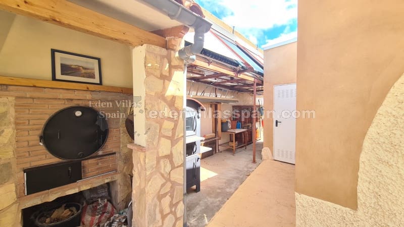 5 Zimmer Finca/Landgut zu verkaufen in Crevillente / Crevillent mit Pool - 444.800 € (Ref: 8472687)