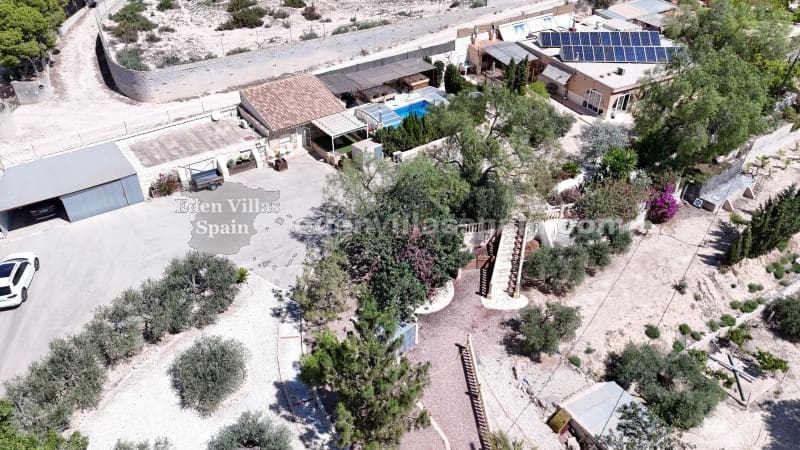 5 Zimmer Finca/Landgut zu verkaufen in Crevillente / Crevillent mit Pool - 444.800 € (Ref: 8472687)