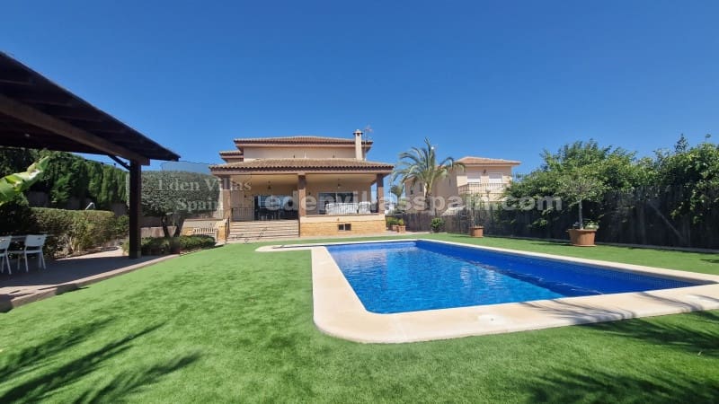 4 camera da letto Finca/Casa di Campagna in vendita in Elche / Elx con piscina - 579.995 € (Rif: 8533303)