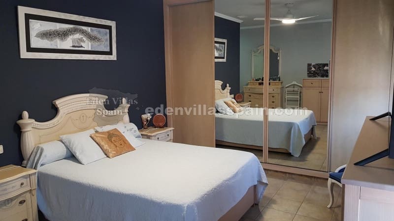 3 sovrum Finca/Hus på landet till salu i Elche / Elx med pool - 435 000 € (Ref: 8537888)