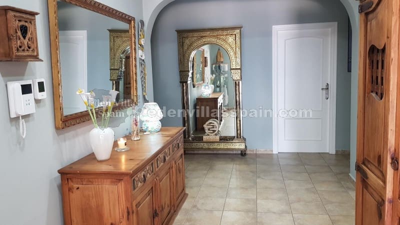 3 sovrum Finca/Hus på landet till salu i Elche / Elx med pool - 435 000 € (Ref: 8537888)