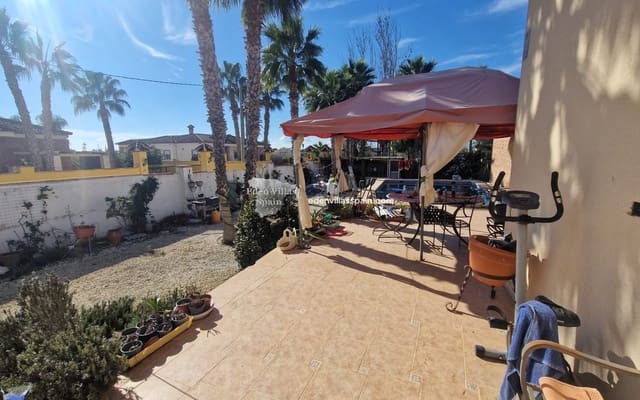 3 sovrum Villa till salu i Catral med pool - 365 000 € (Ref: 8646122)